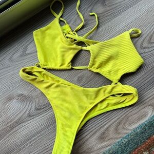 Frankie’s bikini bright yellow